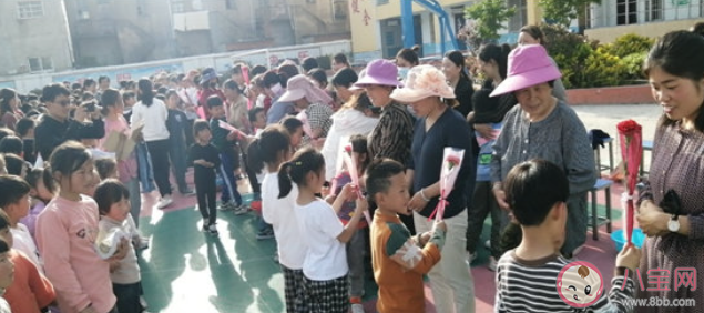 2022小學母親節最新活動報道稿三篇 2022小學母親節活動現場報道美篇