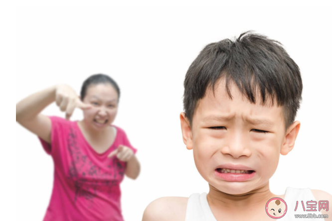 父母怎樣減少吼孩子 為什么越吼孩子越不聽話 父母怎樣減少吼孩子 為什么越吼孩子越不聽話