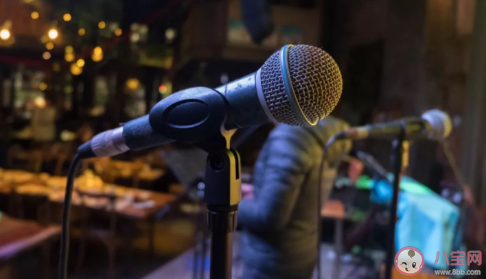 唱歌跑調是嗓子有問題還是耳朵有問題 唱歌跑調改善方法