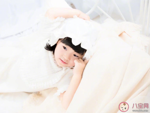 有必要從小就跟孩子分床嗎 怎樣才能保證寶寶的睡眠安全