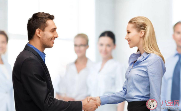 職場上遇到前任該怎么辦 要換工作嗎