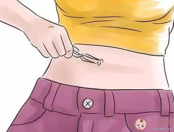 摳肚臍眼有哪些危害 肚臍眼的臟東西怎么解決