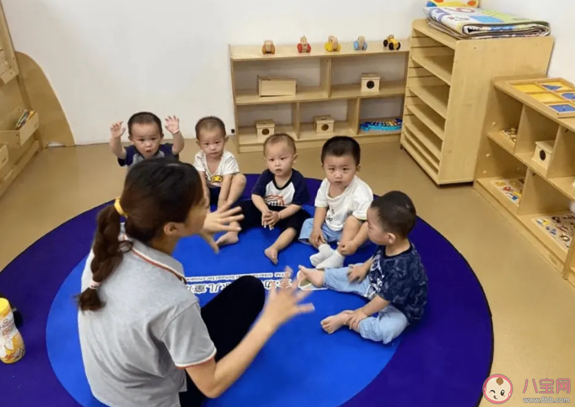 職場父母把孩子交給誰帶 你放心把孩子送托育機構嗎