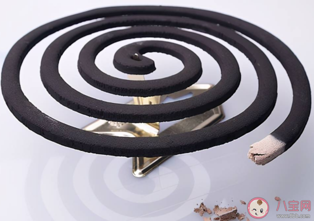 為什么蚊香要兩片盤在一起 夏季使用蚊香要注意什么