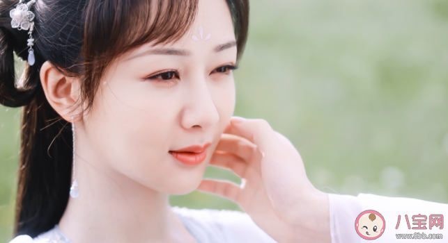 楊紫人物主題曲《望辰》歌詞是什么 《望辰》完整版歌詞在線聽歌 楊紫人物主題曲《望辰》歌詞是什么 《望辰》完整版歌詞在線聽歌