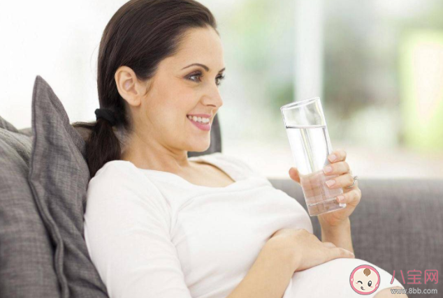 孕晚期羊水過少原因是什么 發現羊水偏少該怎么辦 孕晚期羊水過少原因是什么 發現羊水偏少該怎么辦