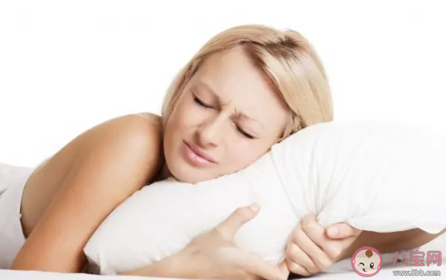 為什么睡眠不足時胃口會變好 睡眠不足該怎樣改善