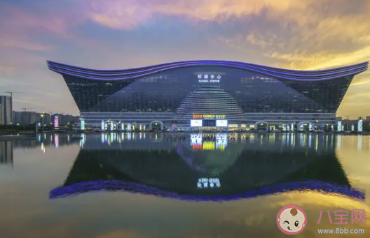 年輕人選工作城市看重什么 應屆生適不適合去成都