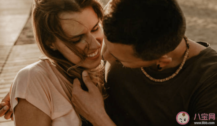 伴侶過分黏人是什么感覺 親密關(guān)系如何保持良好的邊界感