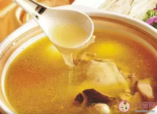 熬雞湯要選用什么樣的雞 雞湯一般需要熬制多久