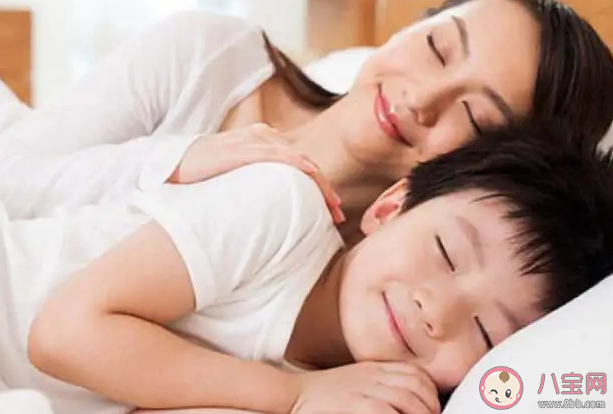 怎么看有娃后跟老公分房睡 分房睡會影響爸爸的育兒參與感嗎 怎么看有娃后跟老公分房睡 分房睡會影響爸爸的育兒參與感嗎