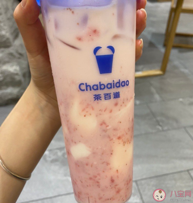 為何要盡量少喝奶茶 奶茶喝多了會給你的身體帶來什么 為何要盡量少喝奶茶 奶茶喝多了會給你的身體帶來什么