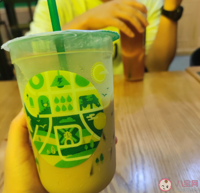 為何要盡量少喝奶茶 奶茶喝多了會給你的身體帶來什么 為何要盡量少喝奶茶 奶茶喝多了會給你的身體帶來什么