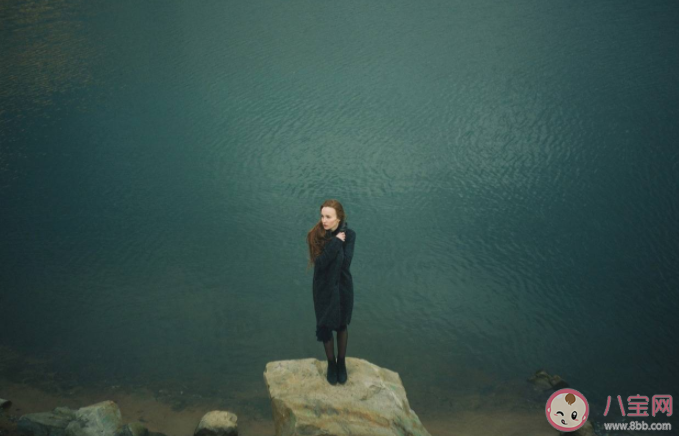 為什么總覺得自己配不上好的 親密關系中很自卑是什么原因 為什么總覺得自己配不上好的 親密關系中很自卑是什么原因