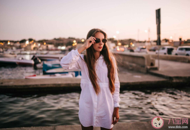 為什么總覺得自己配不上好的 親密關系中很自卑是什么原因 為什么總覺得自己配不上好的 親密關系中很自卑是什么原因