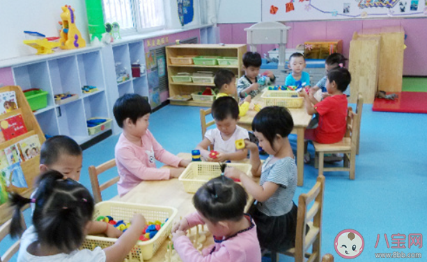 孩子要不要提前上幼兒園 早點(diǎn)送孩子上幼兒園好嗎