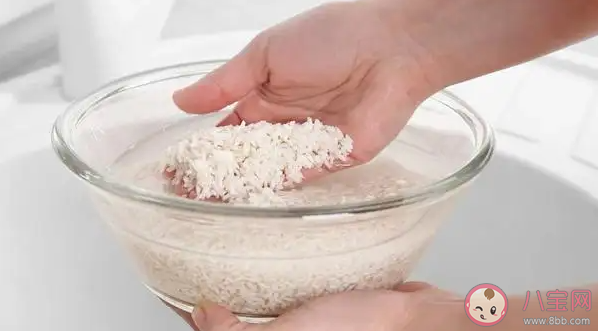 淘米水洗臉能美白肌膚嗎 螞蟻新村8月18日答案