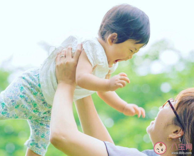 母子依戀關系有哪些類型 如何培養(yǎng)具有安全型依戀的孩子