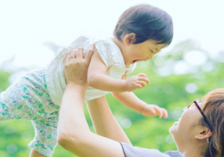 母子依戀關系有哪些類型 如何培養(yǎng)具有安全型依戀的孩子