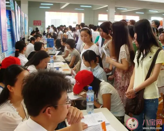 大學(xué)生課余時(shí)間要做兼職嗎 兼職到底有什么用