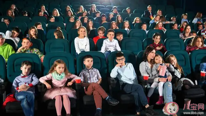 帶孩子看電影應不應該去專用包廂 電影院要提供兒童專用包廂嗎