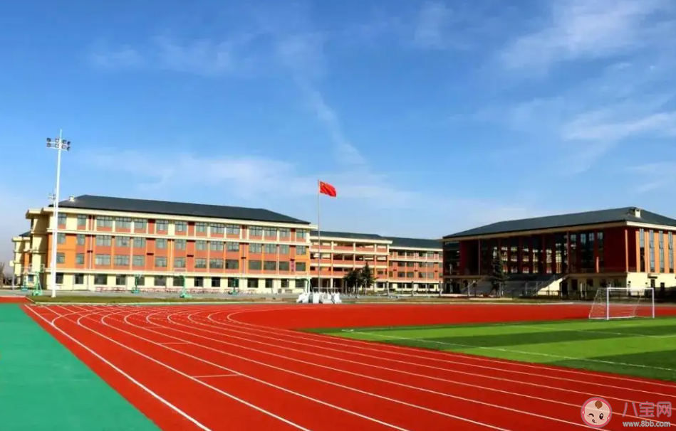 兒子上一年級了怎樣發朋友圈 兒子升一年級的感慨句子