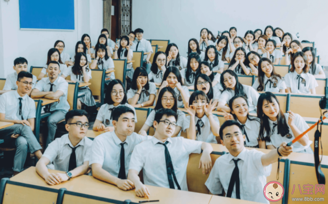 大學(xué)和想象不一樣很焦慮怎么辦 應(yīng)該以怎樣的心態(tài)來(lái)面對(duì)競(jìng)爭(zhēng)