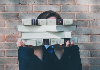 剛進(jìn)入高中為什么感覺很孤獨(dú) 如何快速適應(yīng)高中生活