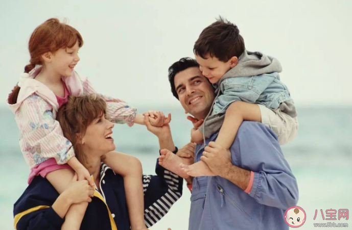 有哪些行為暗示我們活在父母陰影之下 與不成熟的父母相處有什么體驗