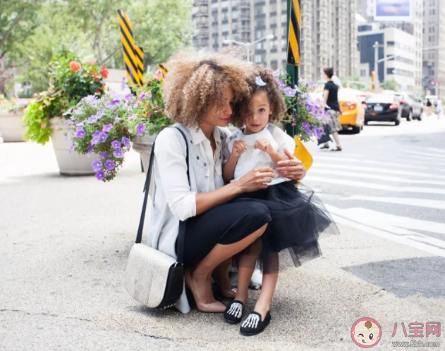 有必要教孩子公共場合行為常識意識嗎 公共場合孩子要注意的10條規(guī)矩