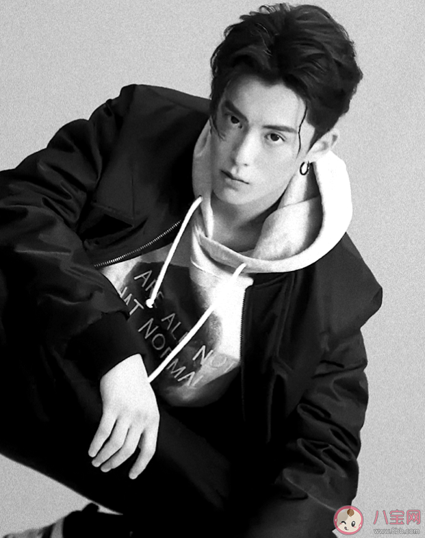 《以愛為營》原著小說是什么 《以愛為營》講的是什么故事 《以愛為營》原著小說是什么 《以愛為營》講的是什么故事