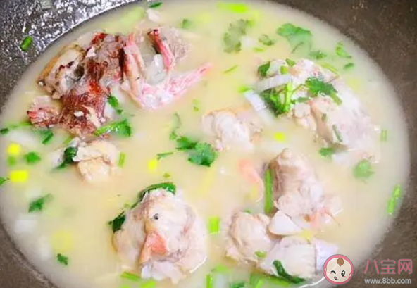 在燉魚(yú)的時(shí)候能不能放八角 魚(yú)怎么做好吃