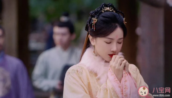 《卿卿日?！泛螺鐣诨瘑?郝葭的人設有多好