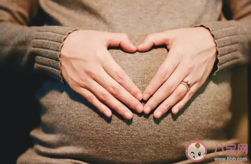 孕產(chǎn)婦陽了還能母乳喂養(yǎng)嗎 孕產(chǎn)婦陽了會(huì)不會(huì)傳染胎兒