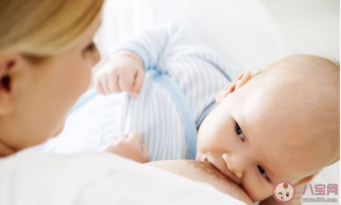 母乳喂養(yǎng)成功的關(guān)鍵期是什么 如何做到科學(xué)正確的哺乳 母乳喂養(yǎng)成功的關(guān)鍵期是什么 如何做到科學(xué)正確的哺乳
