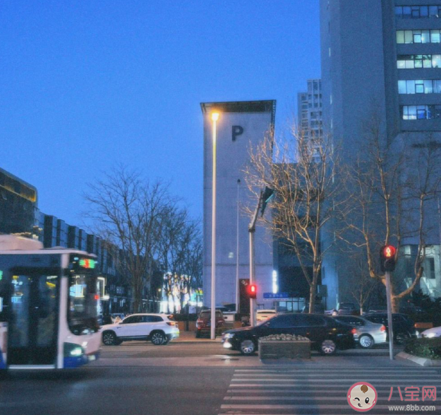 檀健次《路過人間煙火》歌詞是什么 《路過人間煙火》完整版歌詞在線聽歌