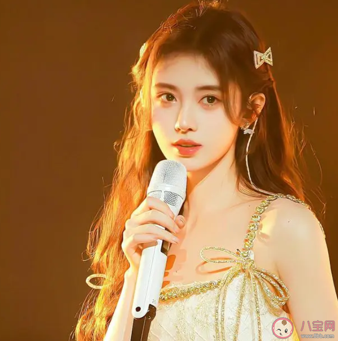 盛開吧開吧開吧讓我清晰的思念吧是什么歌 鞠婧祎《花》完整版歌詞