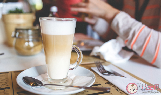 產婦喝奶茶奶會變多嗎 哺乳期能喝奶茶嗎