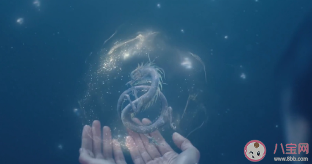 《長月燼明》葉冰裳的護心鱗片是怎么來的 護心鱗片有什么用