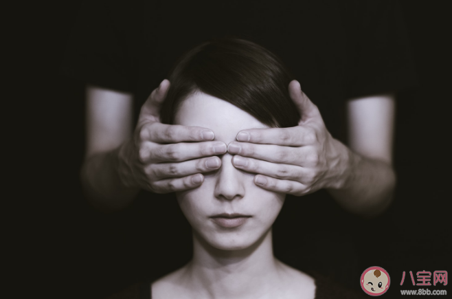 性騷擾和調(diào)情的界限是什么 區(qū)分性騷擾和調(diào)情的不同點 性騷擾和調(diào)情的界限是什么 區(qū)分性騷擾和調(diào)情的不同點