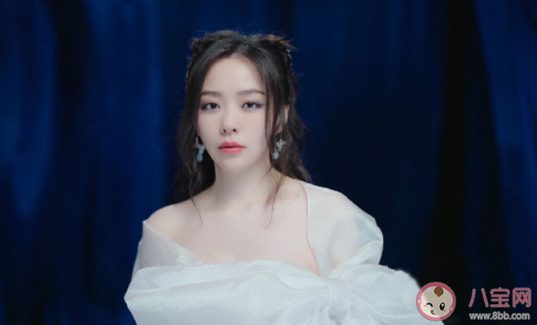 張靚穎新歌《潮光》歌詞是什么 《潮光》完整版歌詞歌曲介紹