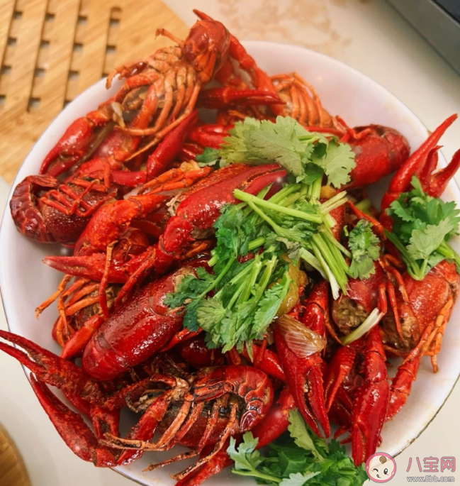 小龍蝦吃多了會怎樣 小龍蝦不能和什么一起吃