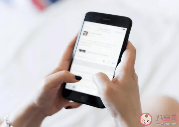 玩手機太久為什么會導致抑郁 總想玩手機是一種病嗎