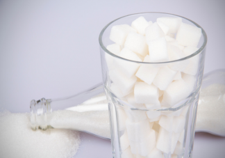 世衛(wèi)組織稱阿斯巴甜可能致癌 還能喝含阿斯巴甜的飲料嗎