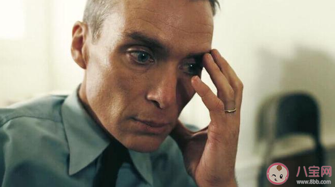 《奧本海默》講的是什么故事 《奧本海默》為什么評R級片