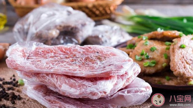 ?解凍食物別再用水泡了是為什么 解凍食物用冷水快還是熱水快 ?解凍食物別再用水泡了是為什么 解凍食物用冷水快還是熱水快