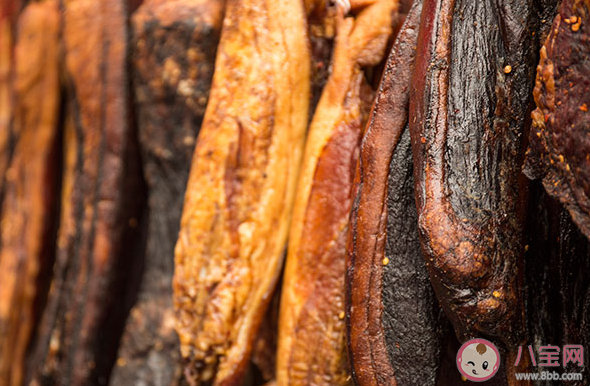 哪個(gè)地區(qū)以其特色的臘肉制作技藝而聞名 螞蟻新村8月7日答案