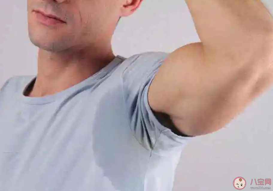 大量出汗后為什么要喝點酸的 出汗后怎樣補充水分