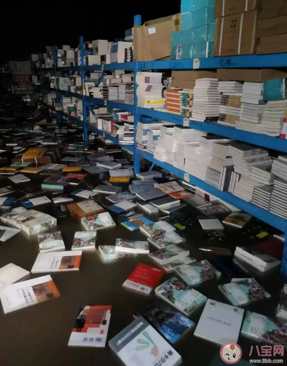 被水泡過的書還能看嗎 被水泡過的書為什么不能再用 被水泡過的書還能看嗎 被水泡過的書為什么不能再用