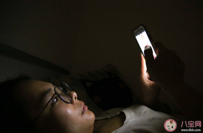 僅4%受訪年輕人幾乎不熬夜 經常運動能抵消熬夜的負面影響嗎 僅4%受訪年輕人幾乎不熬夜 經常運動能抵消熬夜的負面影響嗎